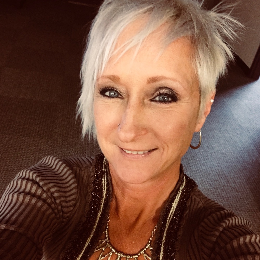 Meet your Posher, Linda